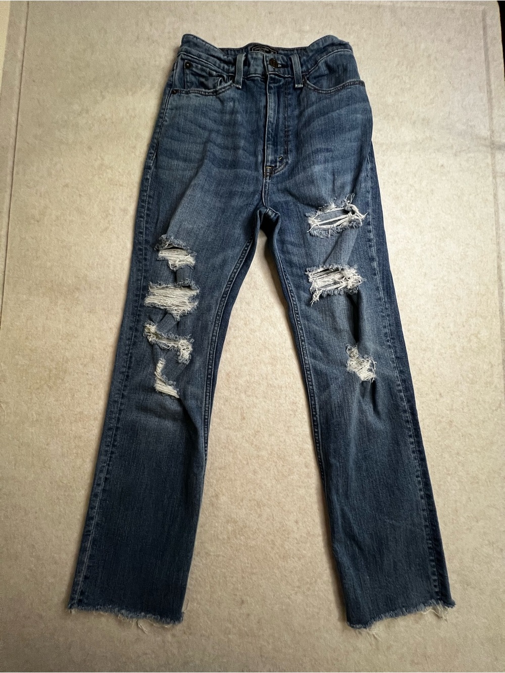 Abercrombie & Fitch Zoe Natural Rise Ankle Straight Jeans Distressed 26 / 2